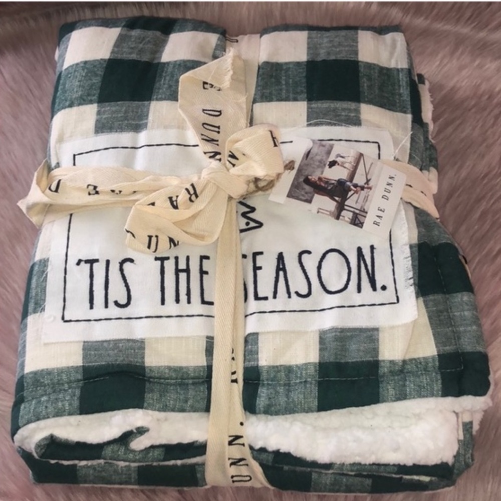 Rae Dunn Buffalo Plaid sherpa throw blanket - Picture 2 of 4